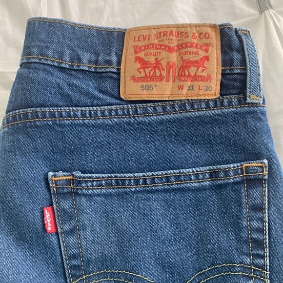 Levi's Other - LEVI’s 505 Denim Blue Jeans (31x30) Regular Fit